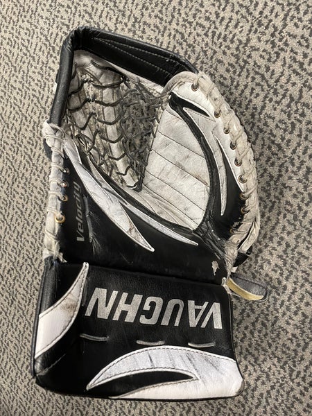 Used Vaughn Velocity 7500 Intermediate glove
