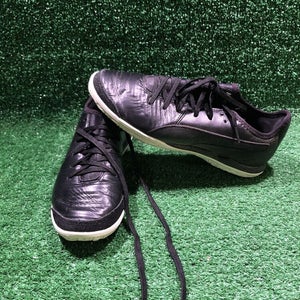 Puma King 6.5 Size Indoor Soccer Shoes