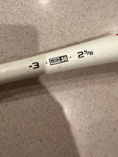 Used BBCOR Certified Marucci (-3) 29 oz 31" CAT 8 Bat