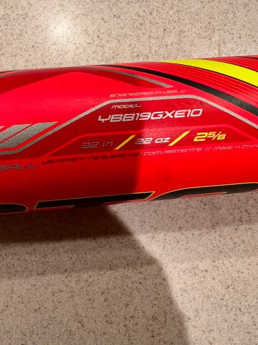 Used  Easton (-10) 22 oz 32" Ghost X Evolution Bat