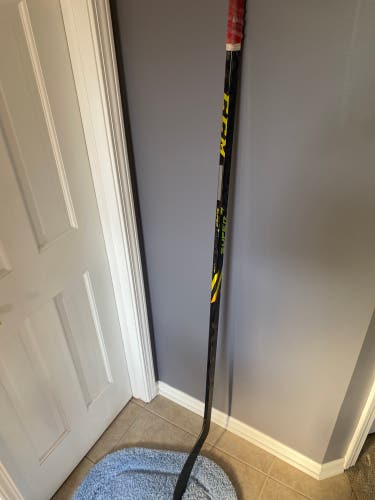 Senior Right Handed P29  Super Tacks AS4 Pro Hockey Stick