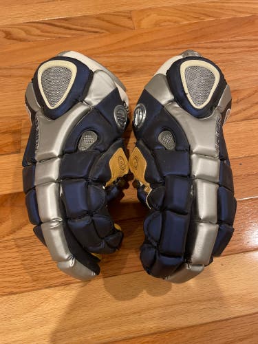 Georgetown Lacrosse Gloves