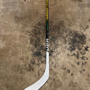 Used Senior Bauer Right Handed Supreme UltraSonic Hockey Stick P92
