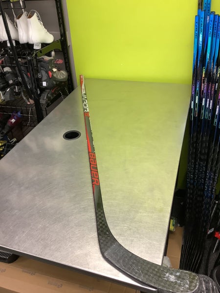 Used Bauer VAPOR X S19 77 Flex Pattern P92 Senior One Piece Sticks