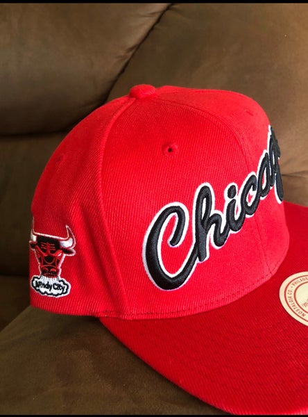 Chicago Bulls Script Mitchell & Ness NBA Snapback Hat