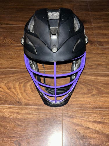 Player's Cascade S Helmet