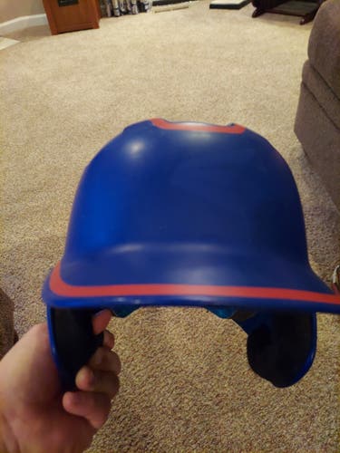 Used 6 1/2 - 7 1/8 Easton Z5 2.0 Batting Helmet