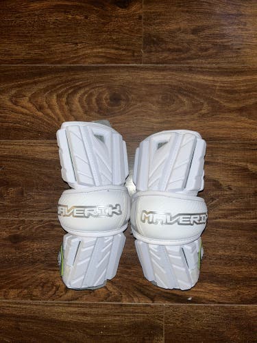 Adult Large Maverik Max Arm Pads