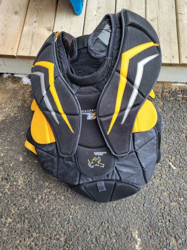 XL Vaughn Velocity V7 Goalie Chest Protector Pro Stock