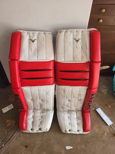 Used 34" Vaughn Velocity V5 Goalie Leg Pads