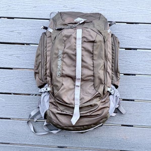 Kelty Redwing 50 Backpack 22615313FG in Forest Green ----- NEXT TO NEW!!!