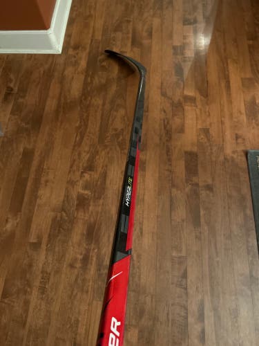 Custom Senior Right Handed BENN Vapor Hyperlite Hockey Stick
