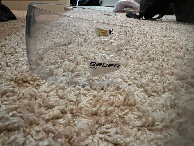 Used  Bauer Visor Pro Straight Visor Clear