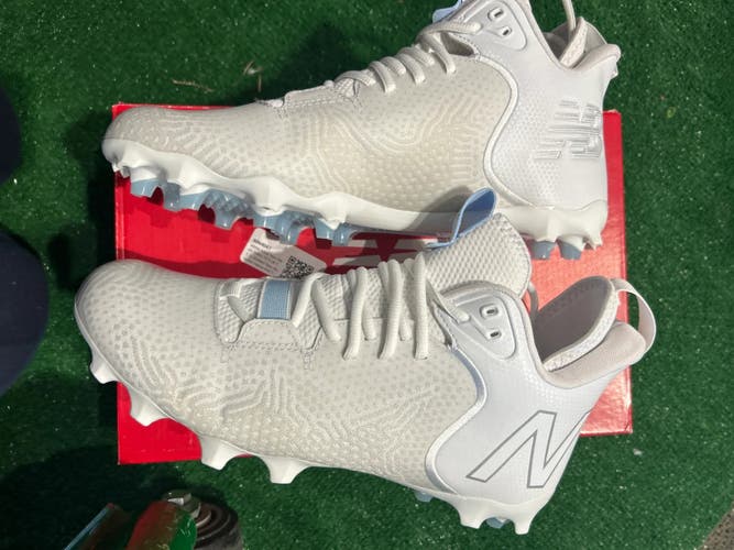 Men's 10.5 New Balance Freeze Mid Top Footwear