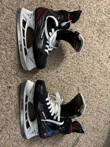 Bauer Vapor 2X Hockey Skates Sz 5 (extra steel Included)
