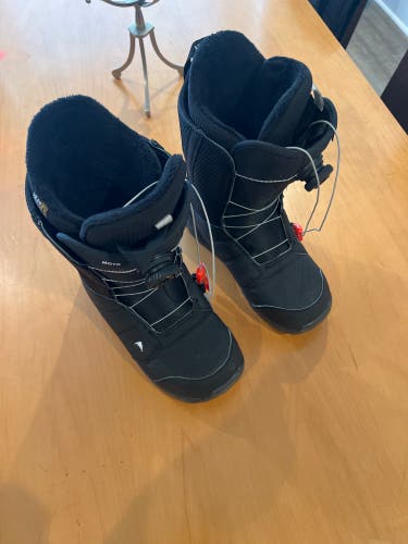 Men's Size 9.5 (Women's 10.5) Burton All Mountain Moto Snowboard Boots