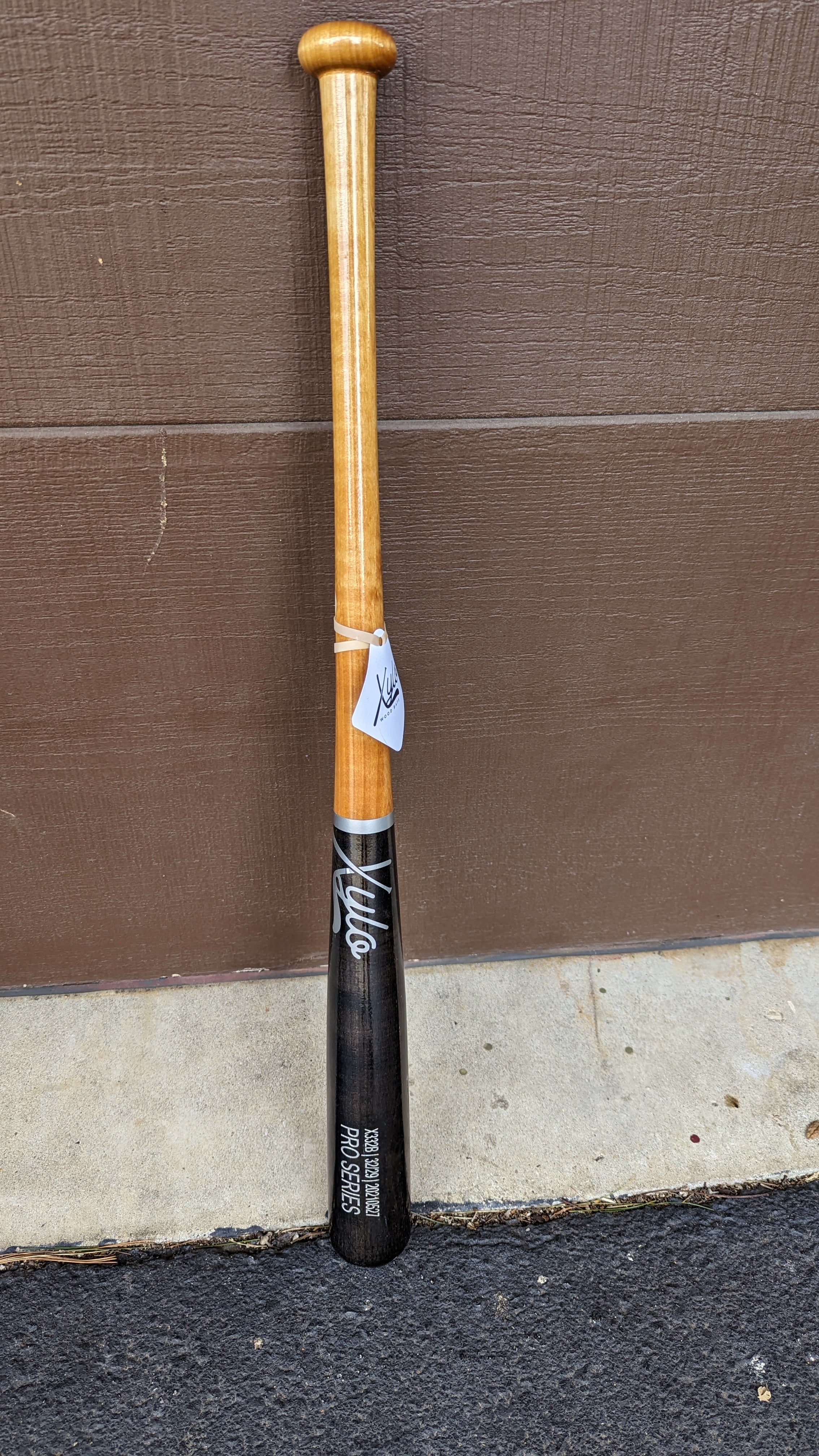 What Pros Wear: Andrew McCutchen's Marucci AM22 Maple Bat - What