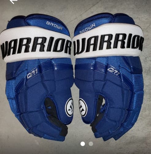 Tampa Bay Lightning Used Warrior Covert QR1 Gloves 13"