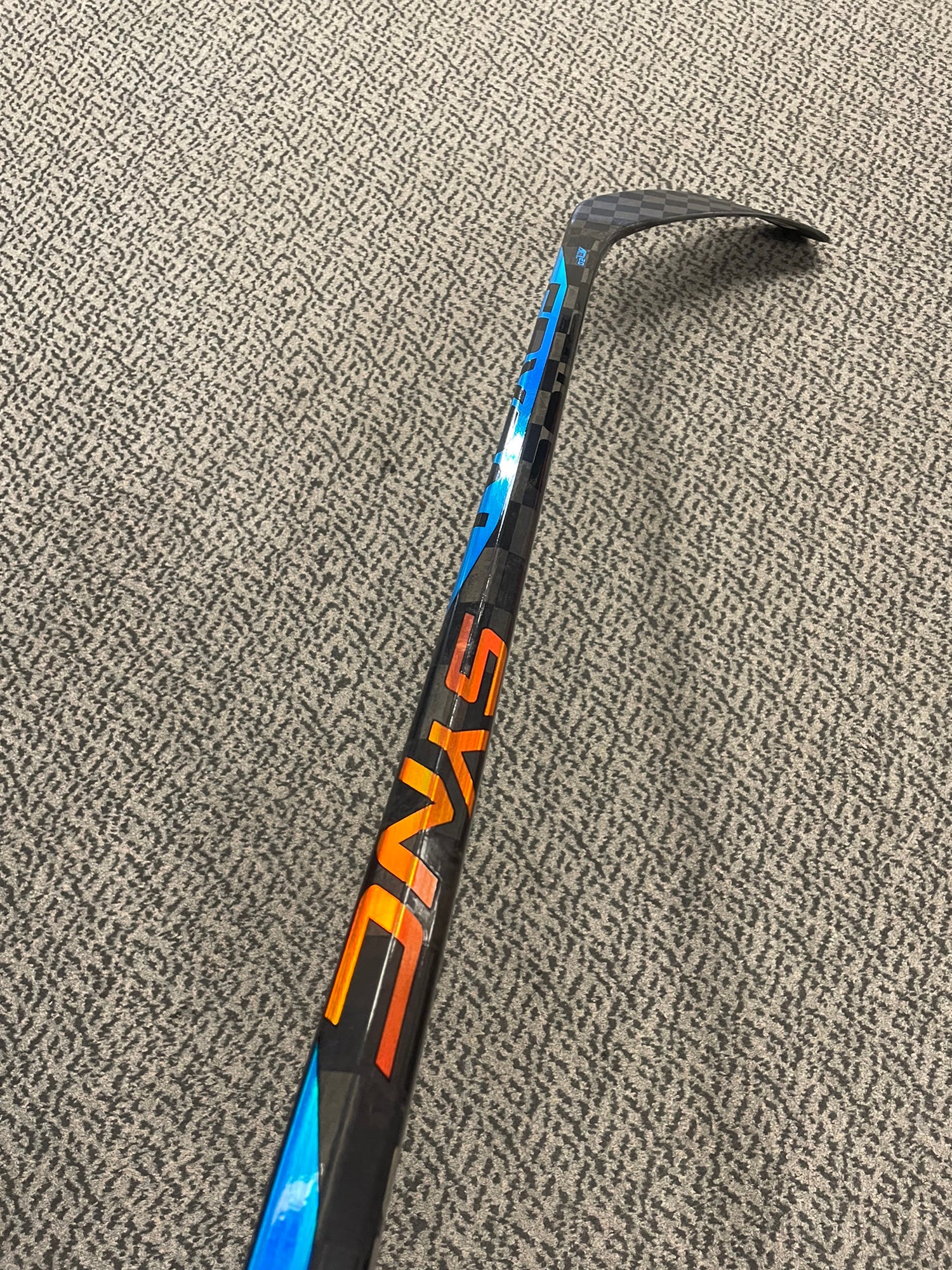 Bauer Nexus Sync P92M curve 77 flex left hand stick | SidelineSwap