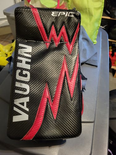 Vaughn Regular Epic 8800 goalie blocker