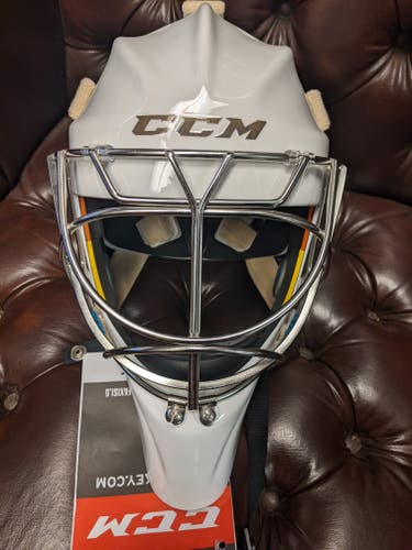 Senior New CCM Axis Pro Goalie Mask Medium