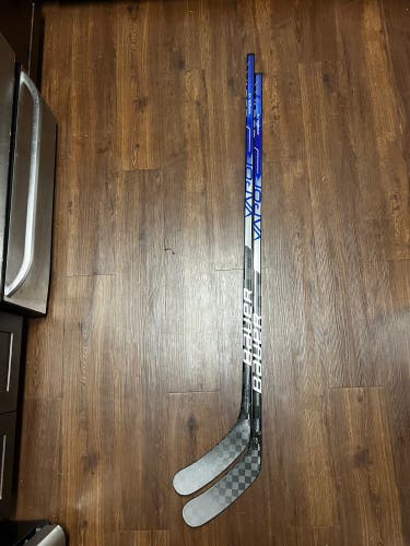 Intermediate Right Handed P92M Vapor Hyperlite Hockey Stick