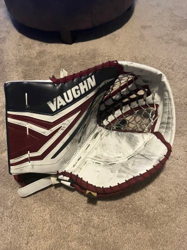 Darcy Kuemper Colorado Avalanche Pro Return Vaughn SLR3 Goalie Catch Glove