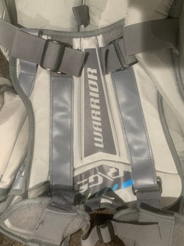 Senior Small Warrior G5 Plus Goalie Chest Protector