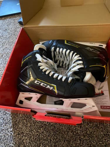 Senior Used CCM Super tacks 9370 Hockey Goalie Skates Regular Width Size 11