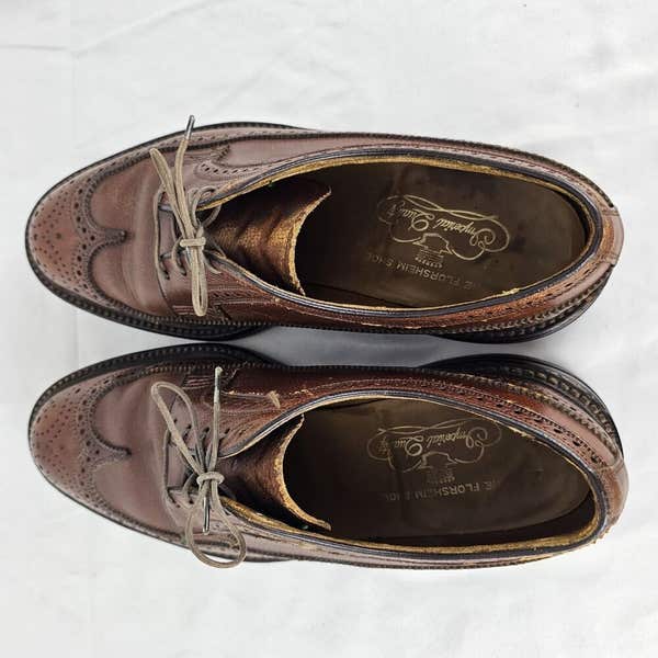 Vintage Florsheim 93602 Imperial Long Wing V-Cleat 5 Nail  display picture 2