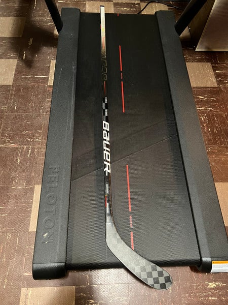 Bauer Vapor Hyperlite Senior LH Lefty P28 70 Flex Hockey Stick