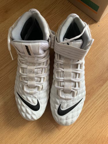 Nike force cleats size 12