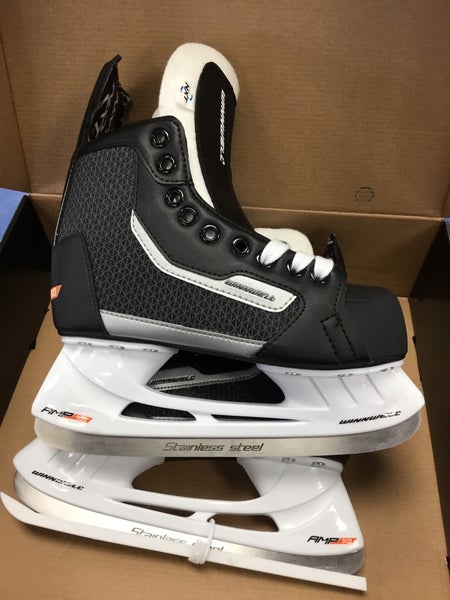 Winnwell AMP300 hockey skates sz 3