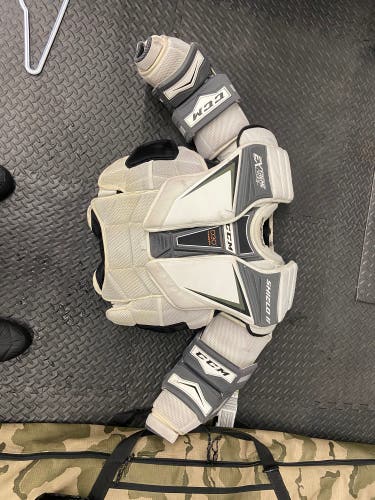 Used Small CCM  Extreme Flex Shield 2 Goalie Chest Protector