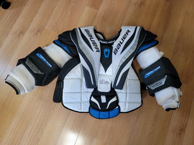 Used XL Bauer Reactor 6000 Goalie Chest Protector
