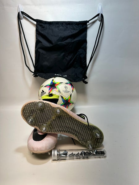 Nike superfly 4 multicolor way and champions league match ball