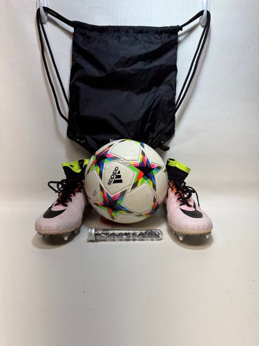 Nike superfly 4 multicolor way and champions league match ball