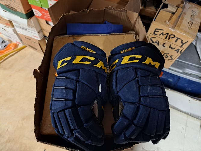 St.Louis Blues  CCM Package (Gloves, Pant Shell w/matching socks) Pro Stock
