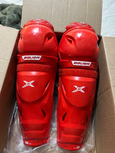 Bauer  Vapor Shin Pads