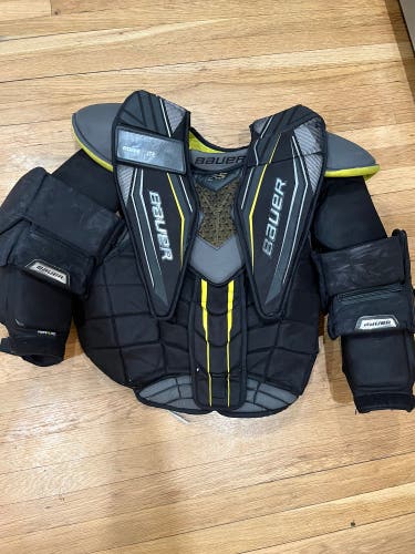 Used Large Bauer  Supreme 2S Pro Goalie Chest Protector