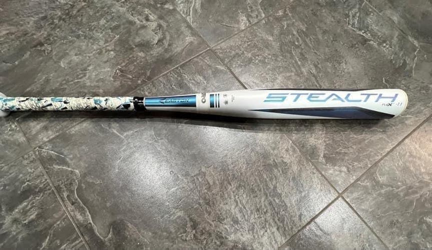 Easton Stealth 30 -11 Softball bat