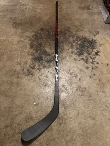 Senior New Right Handed CCM Jetspeed FT5 Hockey Stick P29