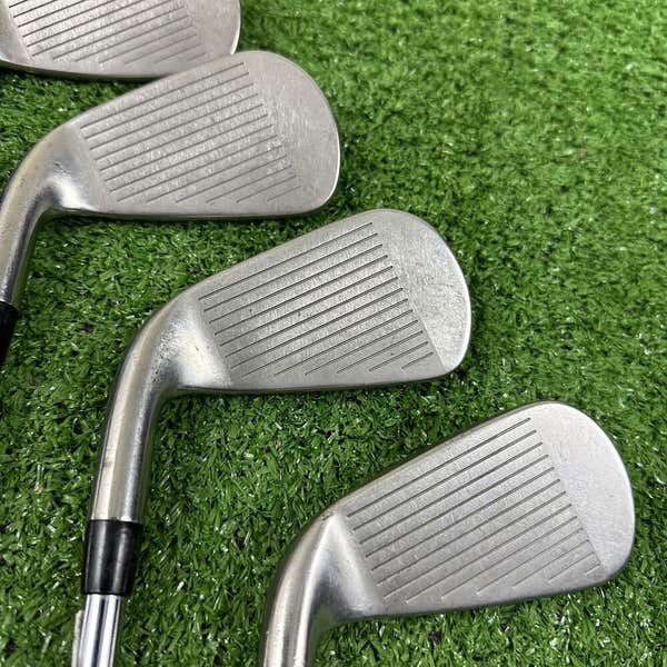 Set De Fers Titleist T300 2019 Pour Gaucher - 4-PW + GW, Shaft AMT Tour White S300 (Occasion)