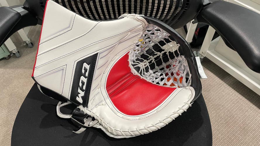 New CCM Regular Axis Pro Pro Stock