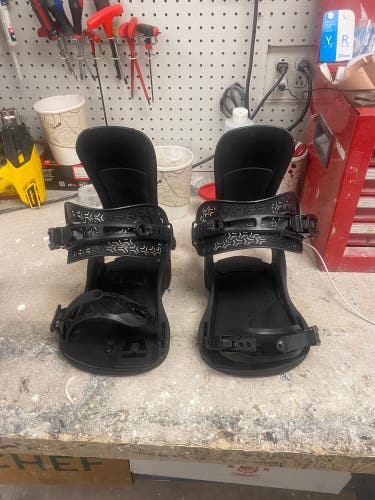 Men's Large Union All Mountain Atlas Snowboard Bindings