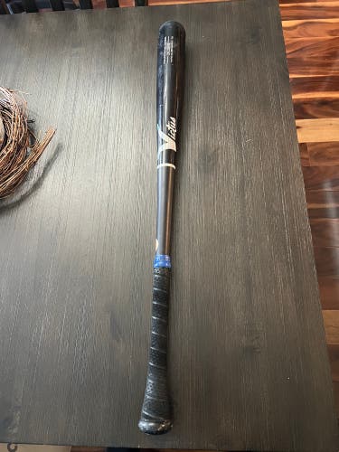 Used Wood (-3) 29 oz 32" JC24 Bat