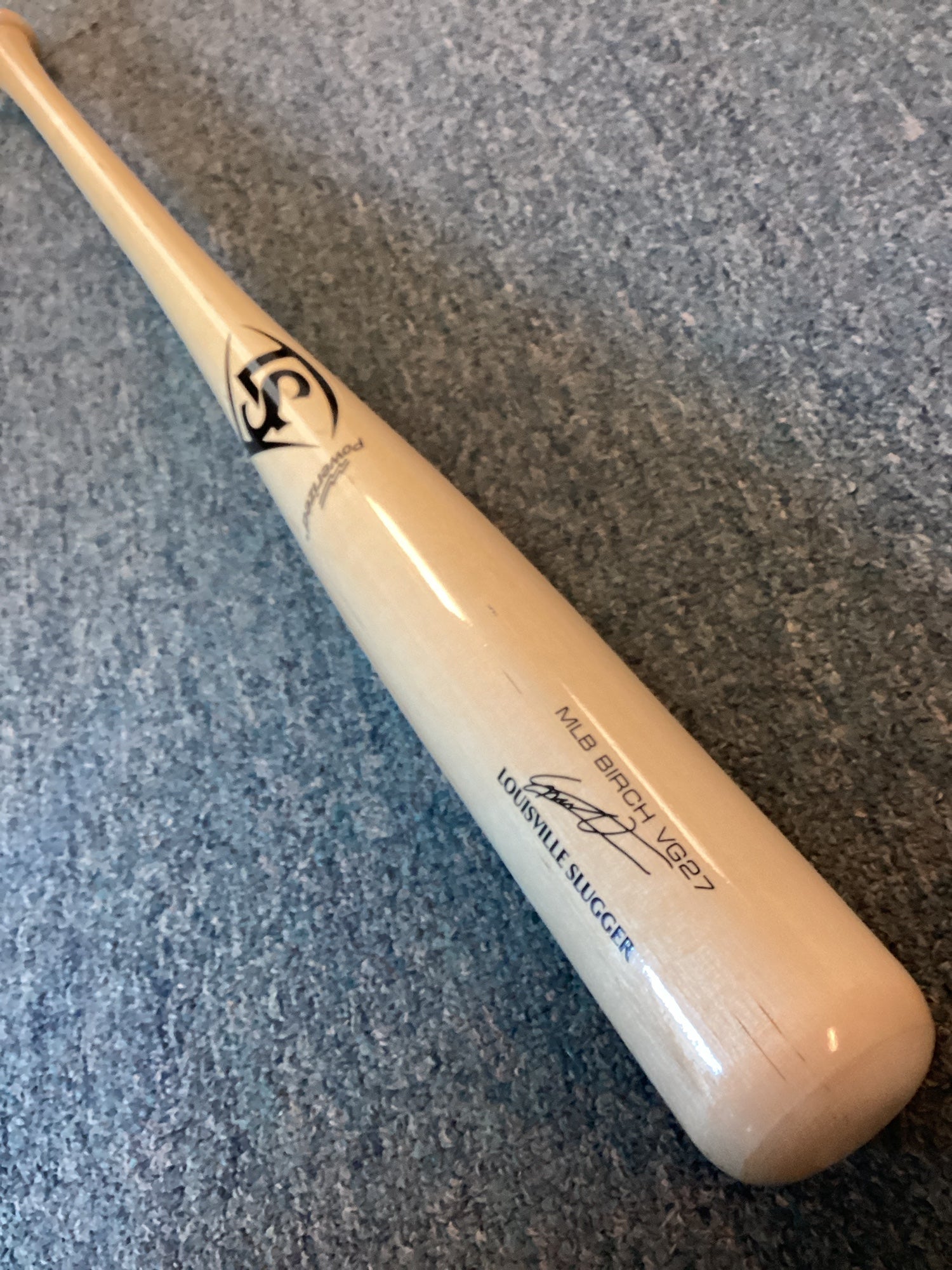 Louisville Slugger MLB Prime VG27 Guerrero JR Birch Baseball Wood Bat