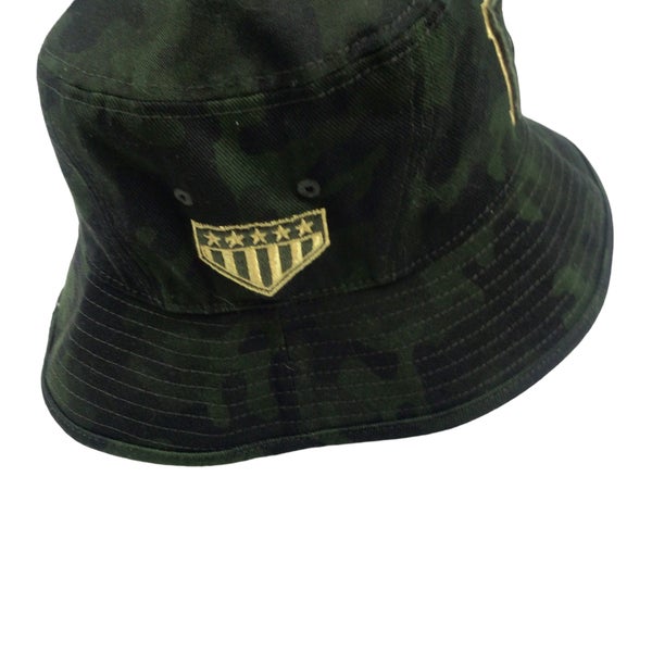 Pittsburgh Pirates MLB camo bucket hat. New era. Stitched logo. M/L.  Excellent condition