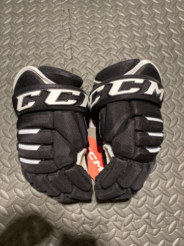 CCM 15" Tacks 4 roll pro 2 Gloves Black