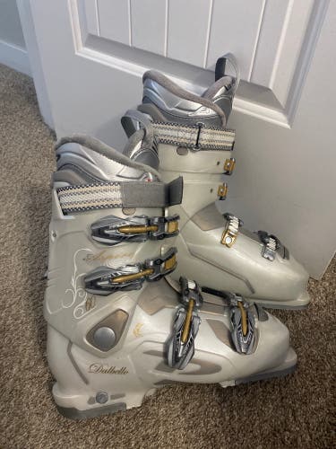 Dalbello Aspire 60 Ski Boots Mondo 27.5 / Women’s 9.5 / 318mm